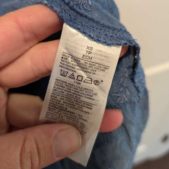 OLD NAVY embroidered dress with pheasant style bodice - Picture 13 of 14